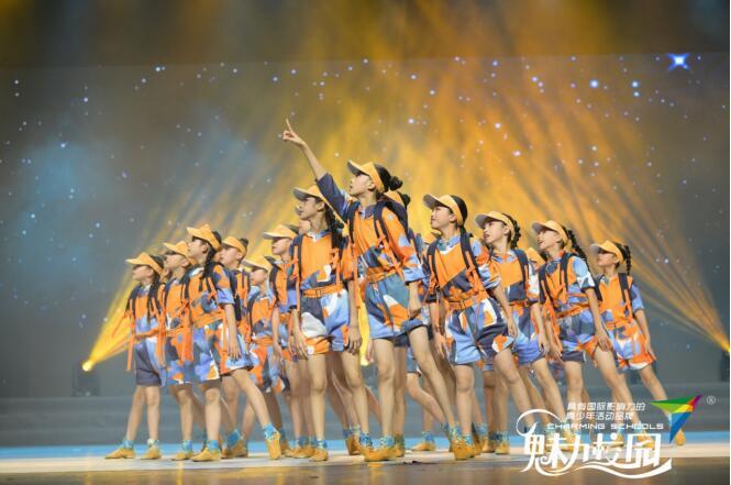 【光明网】美育圆梦在行动，鞠萍姐姐与全国师生欢聚上海迎新春